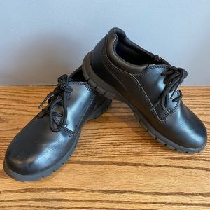 Boys dress shoes size 2
